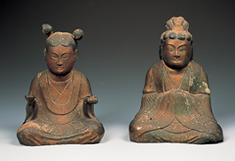神像「女神童形坐像二体」（鎌倉時代）